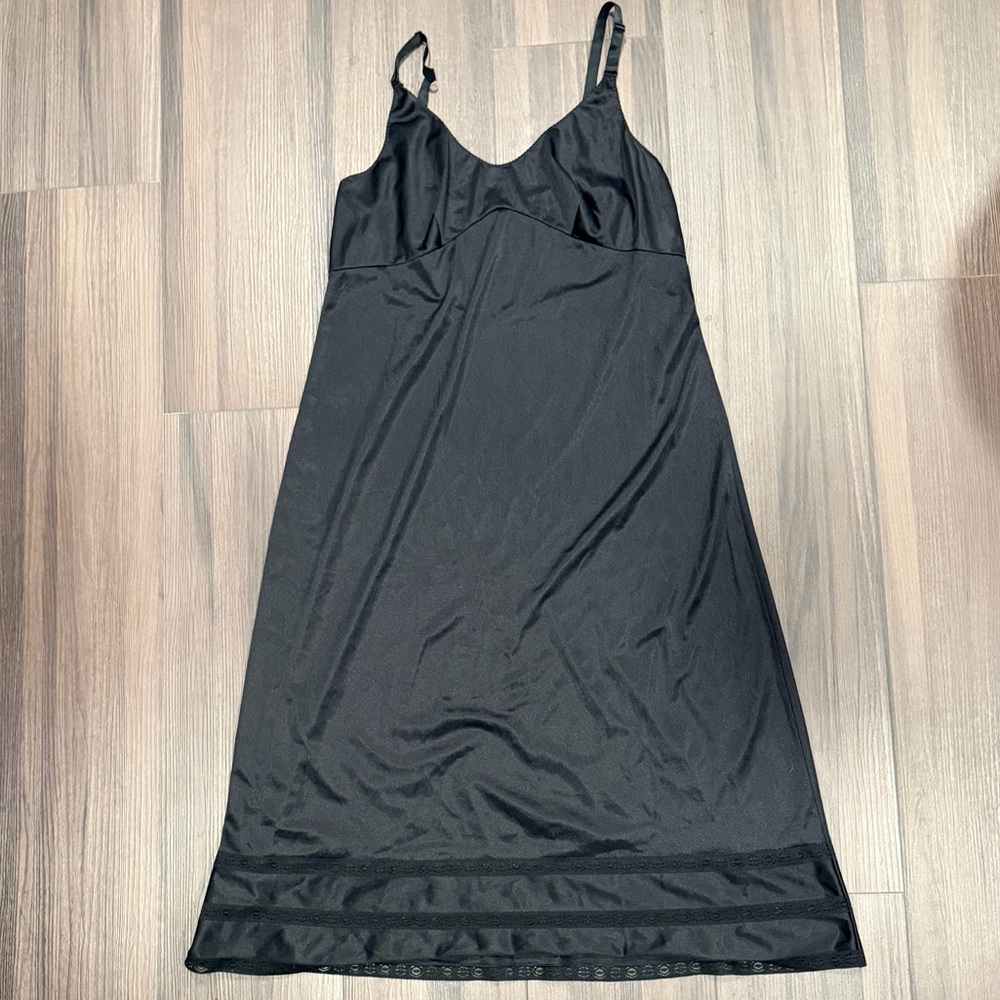Vintage Sears Black “The Doesn’t Slip”